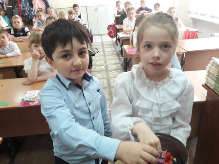 1А класс прощается с ленью.png 1А класс прощается с ленью.png